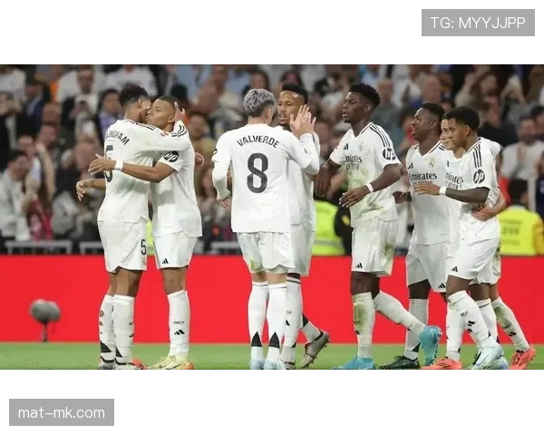 伯纳乌球场迎来全新赛季，见证西甲激情重启与状态回暖