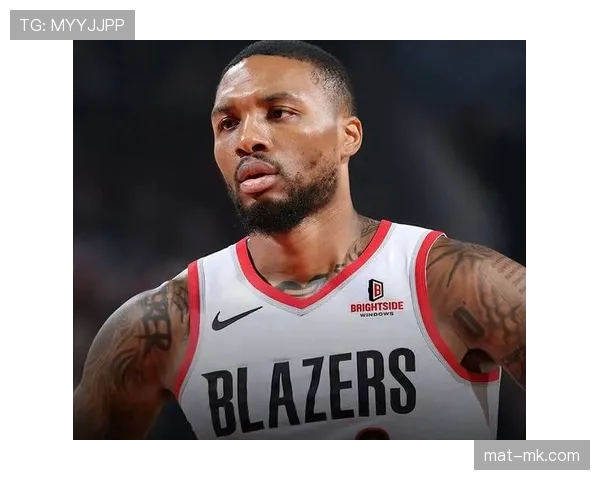 利拉德休赛期天天五点起床练投篮，老婆说家里电费都快交不起了