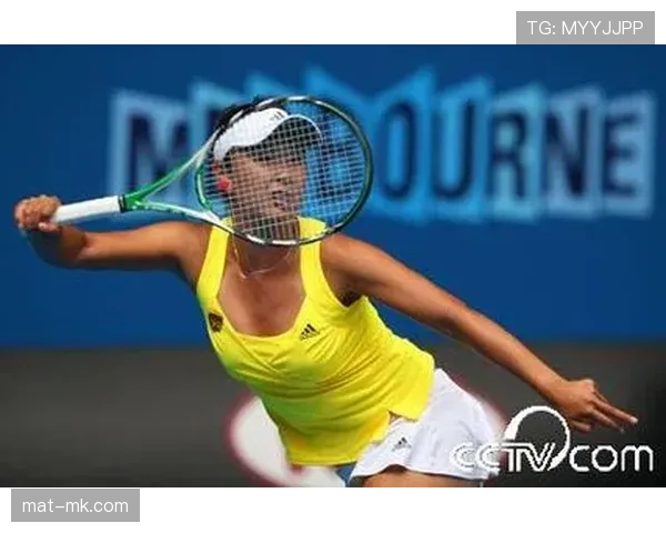 彭帅球场像军训，下场逛街结账那一刻土豪既视感